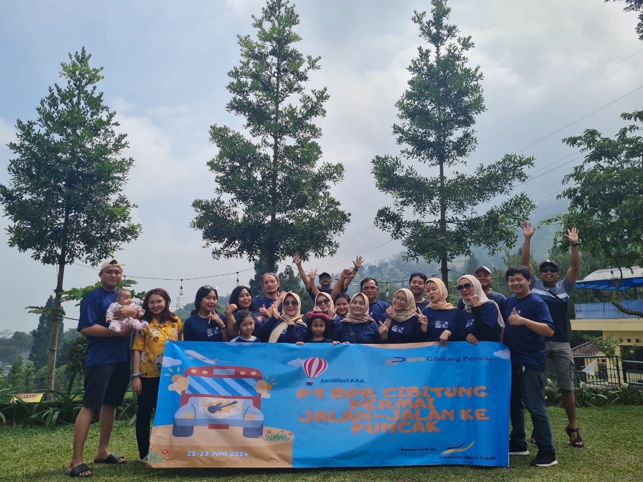 Outbond Seluruh Karyawan